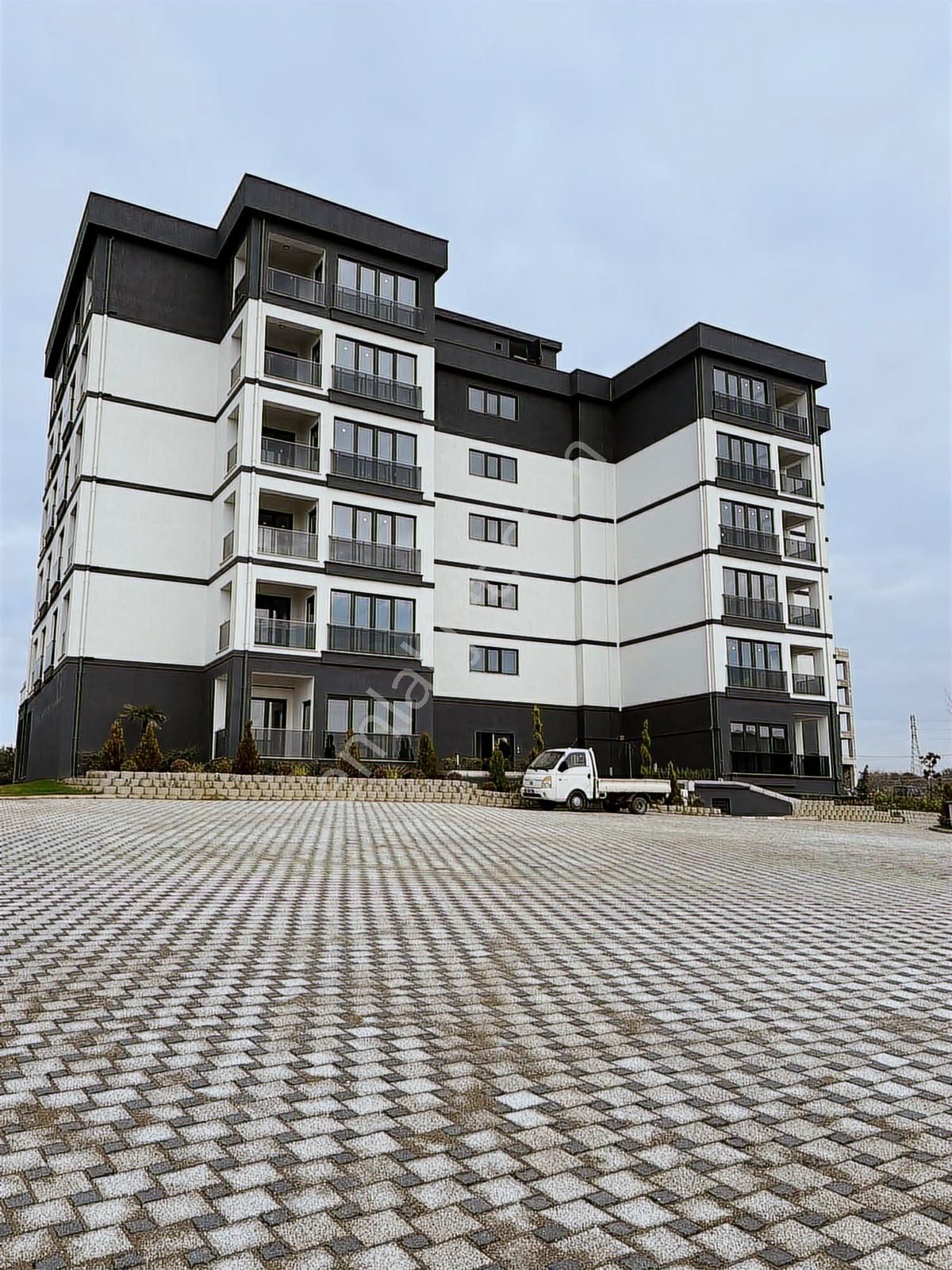 Doğanköy'de Satılık Lüks 2+1 Fırsat Fiyatlı Daireler