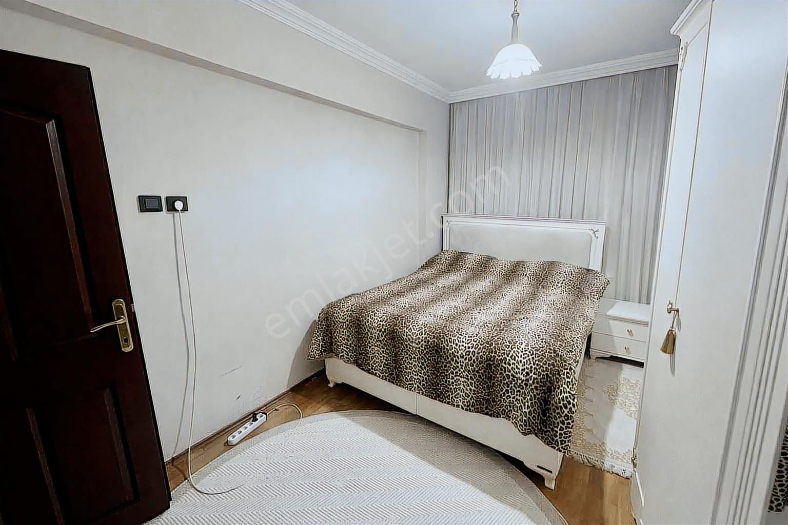 Subaşında Fırsat Satılık 2+1 Daire Eminevime Krediye Uygun - Görsel 4