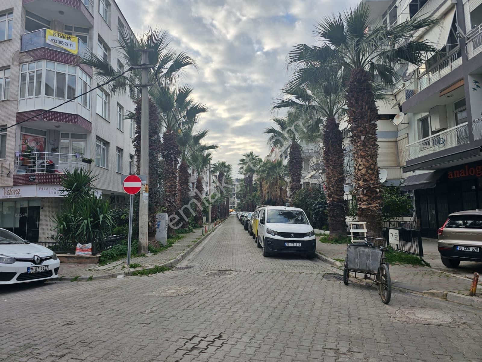 Karşıyaka Aksoy Palmıye Sokakta Satılık 3+1 Dubleks - Görsel 9