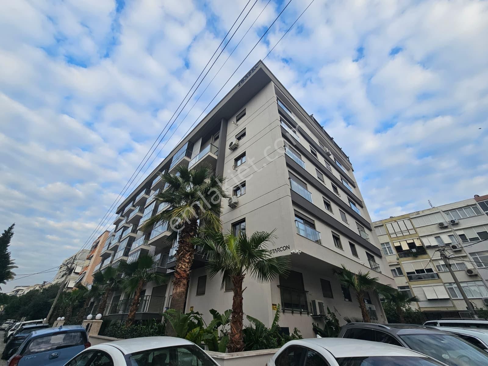 Karşıyaka Aksoy Palmıye Sokakta Satılık 3+1 Dubleks