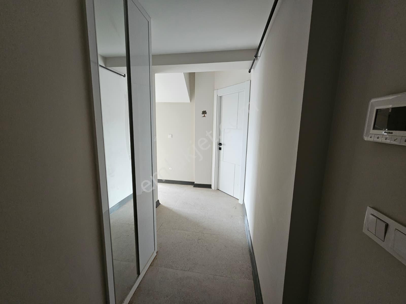 Karşıyaka Aksoy Palmıye Sokakta Satılık 3+1 Dubleks - Görsel 17