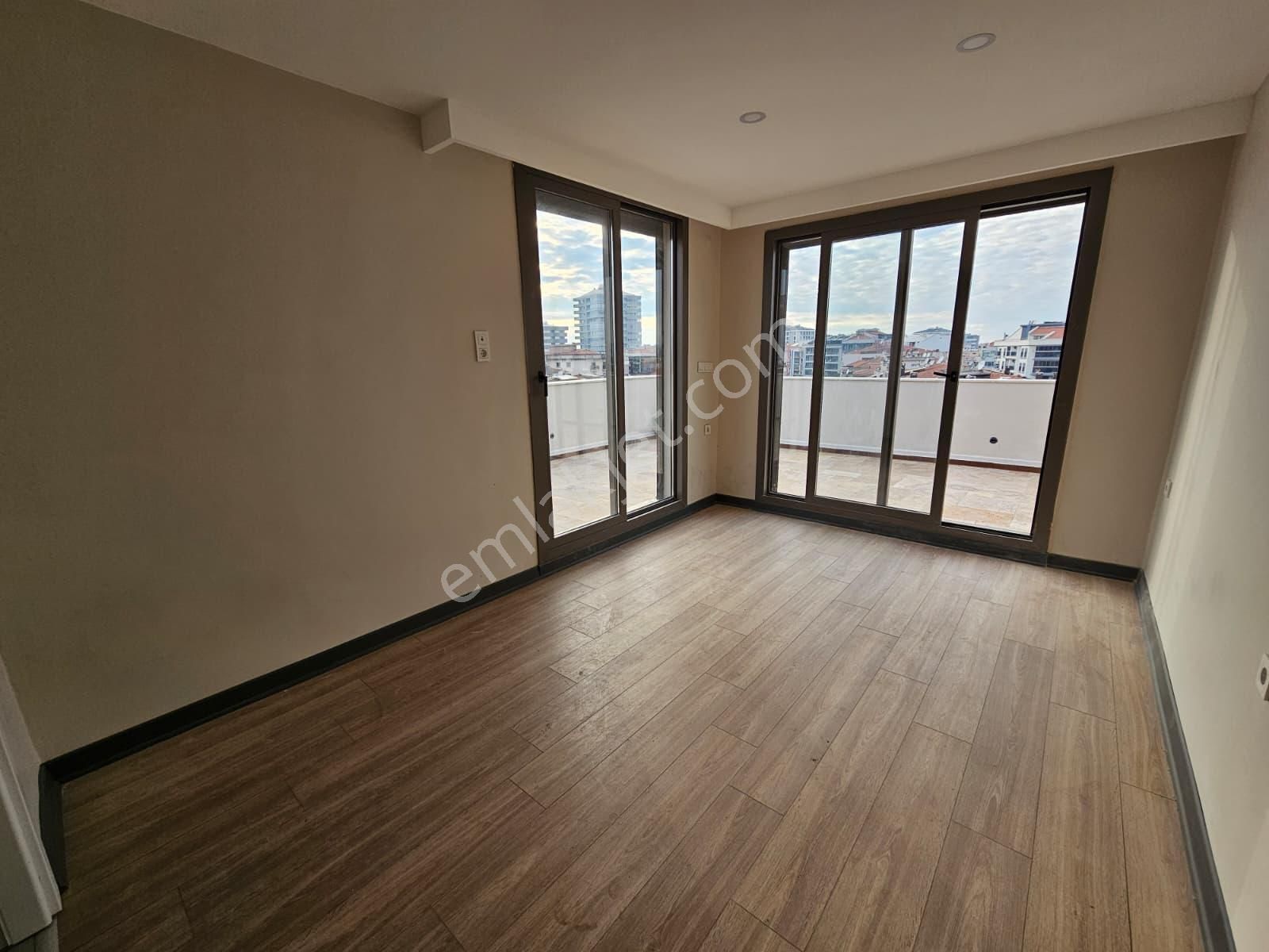 Karşıyaka Aksoy Palmıye Sokakta Satılık 3+1 Dubleks - Görsel 5