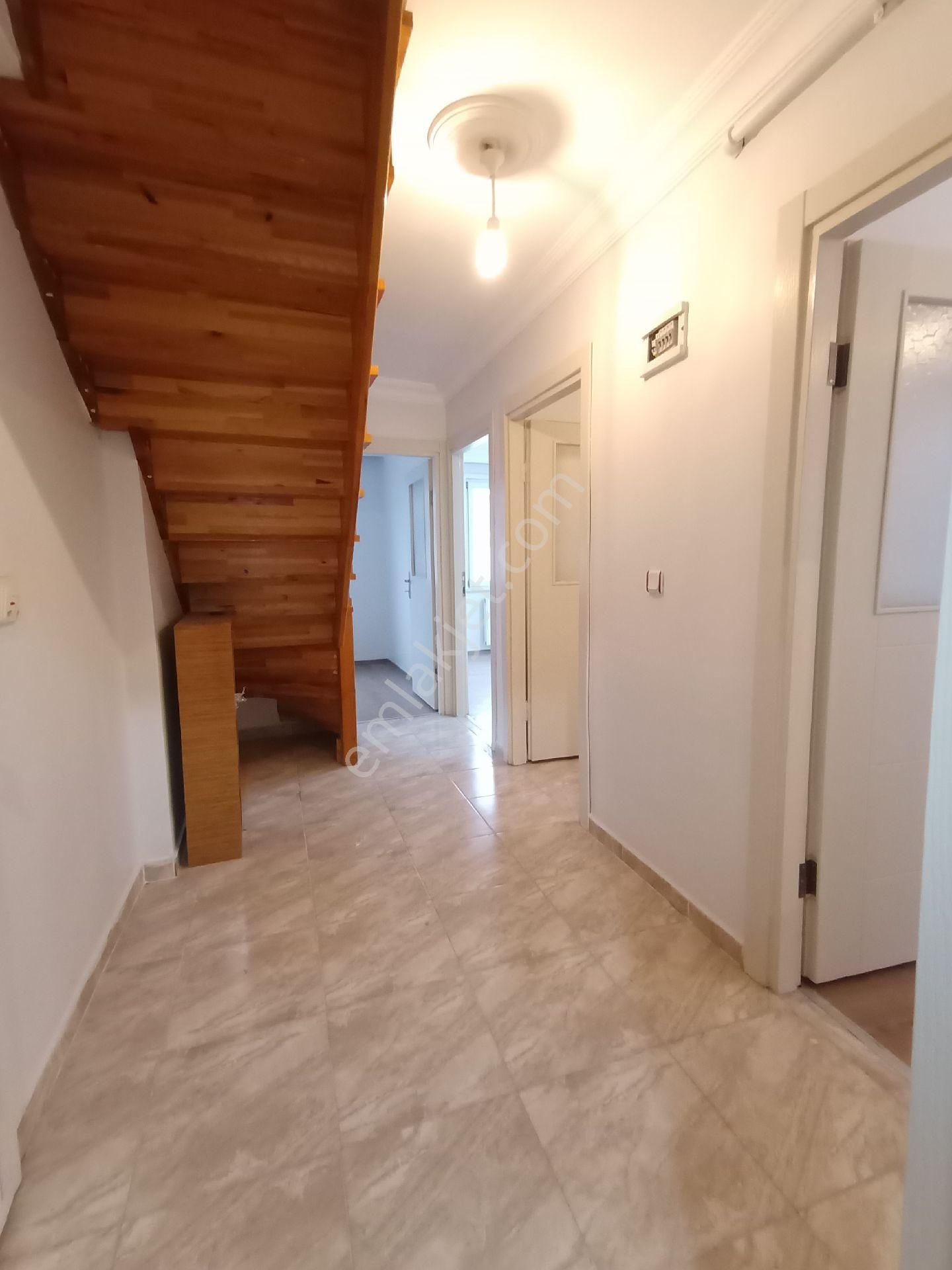 Abdurahmangazi Mahallesinde 3+1 Satılık Üst Dubleks - Görsel 17