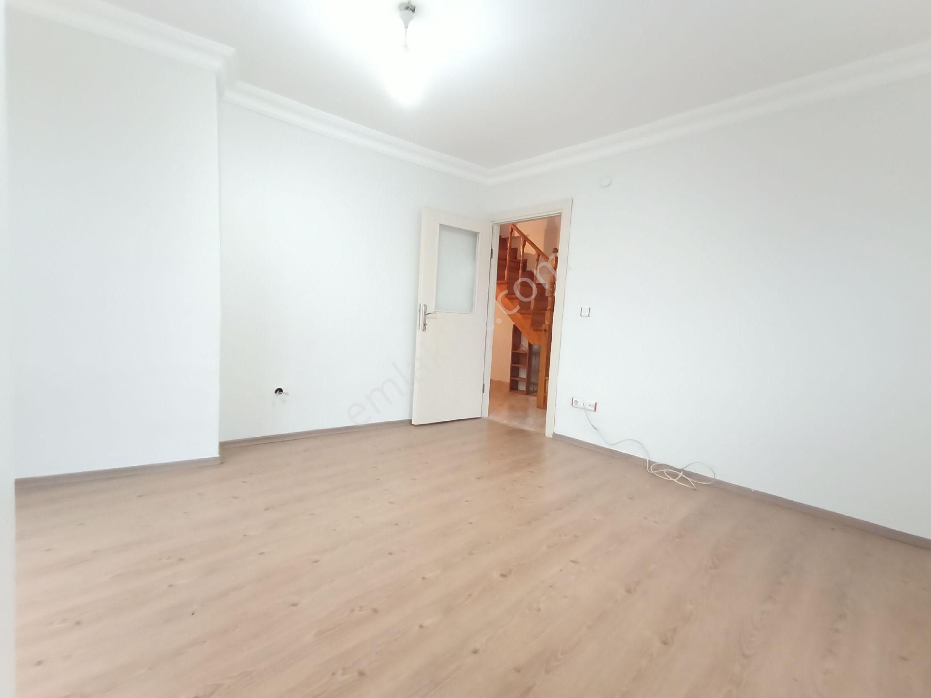 Abdurahmangazi Mahallesinde 3+1 Satılık Üst Dubleks - Görsel 32