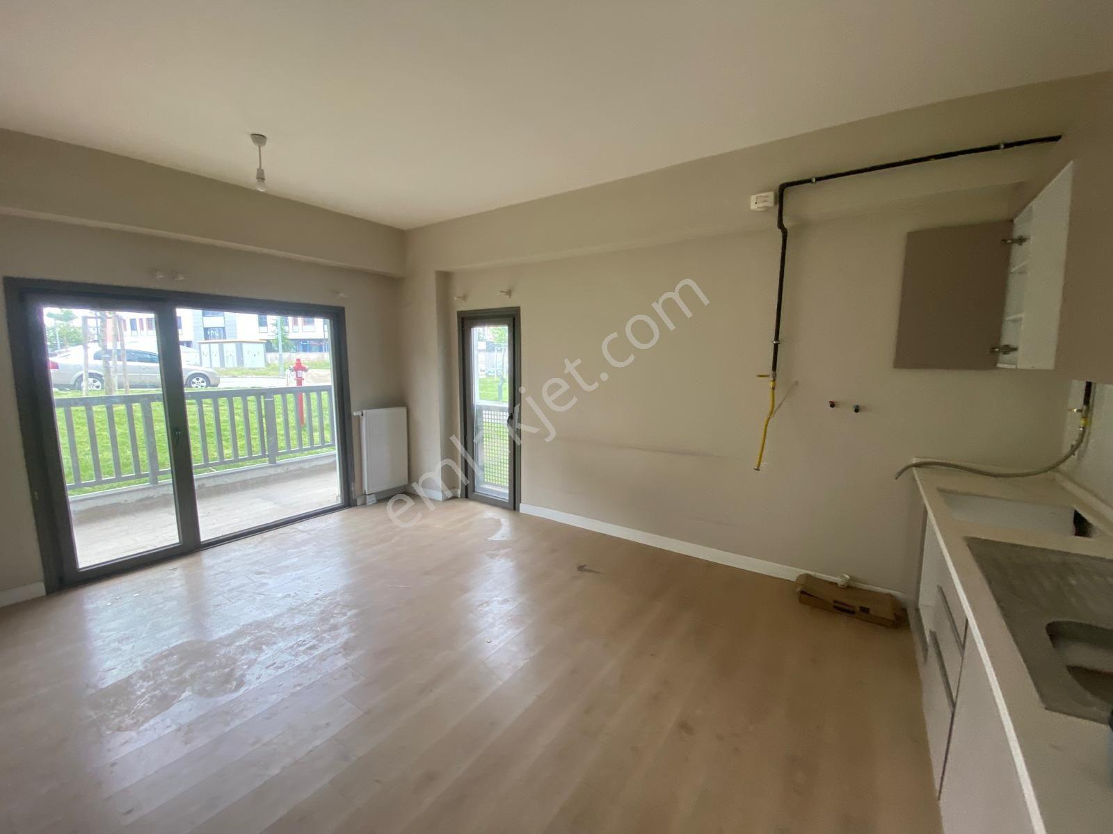 Yıldız Emlaktan Azerbaycan Konut. Amerikan Mutfak Kiralık 2+1 Daire - Görsel 22