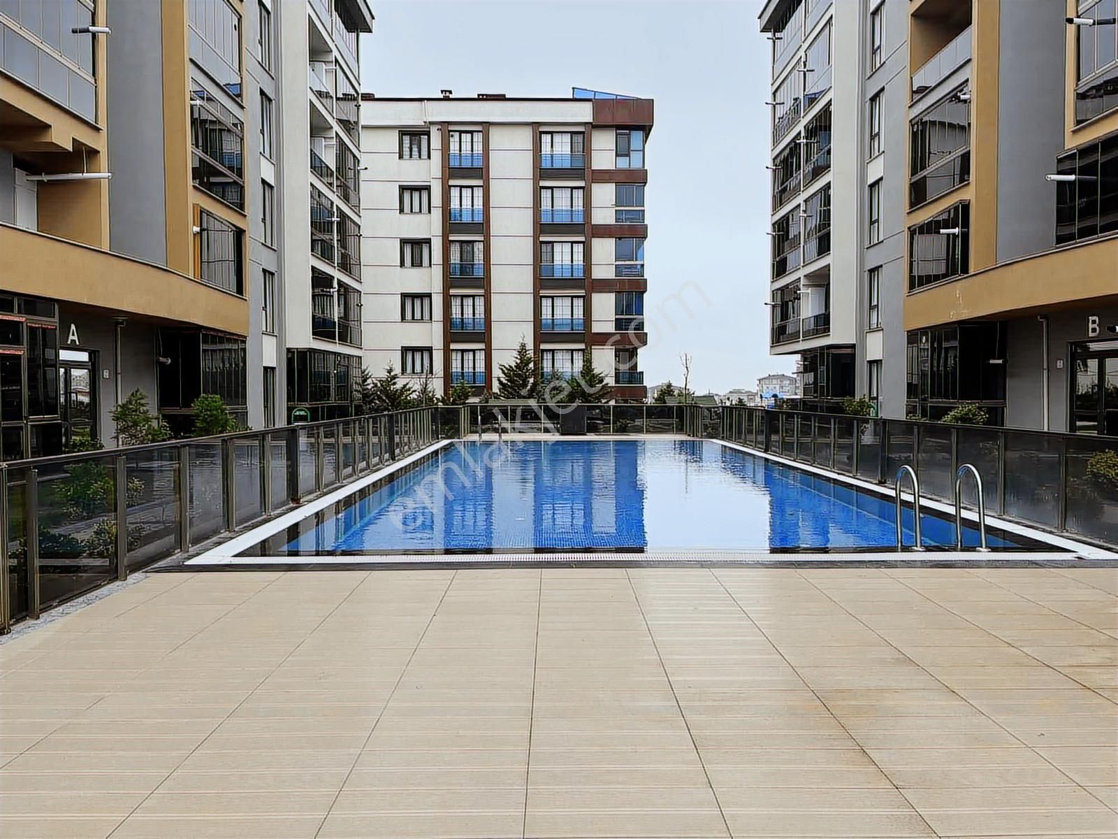 Fa Özbir Gayrimenkulden 7/24 Güvenlikli Site İçi Arakat 1+1 - Görsel 9