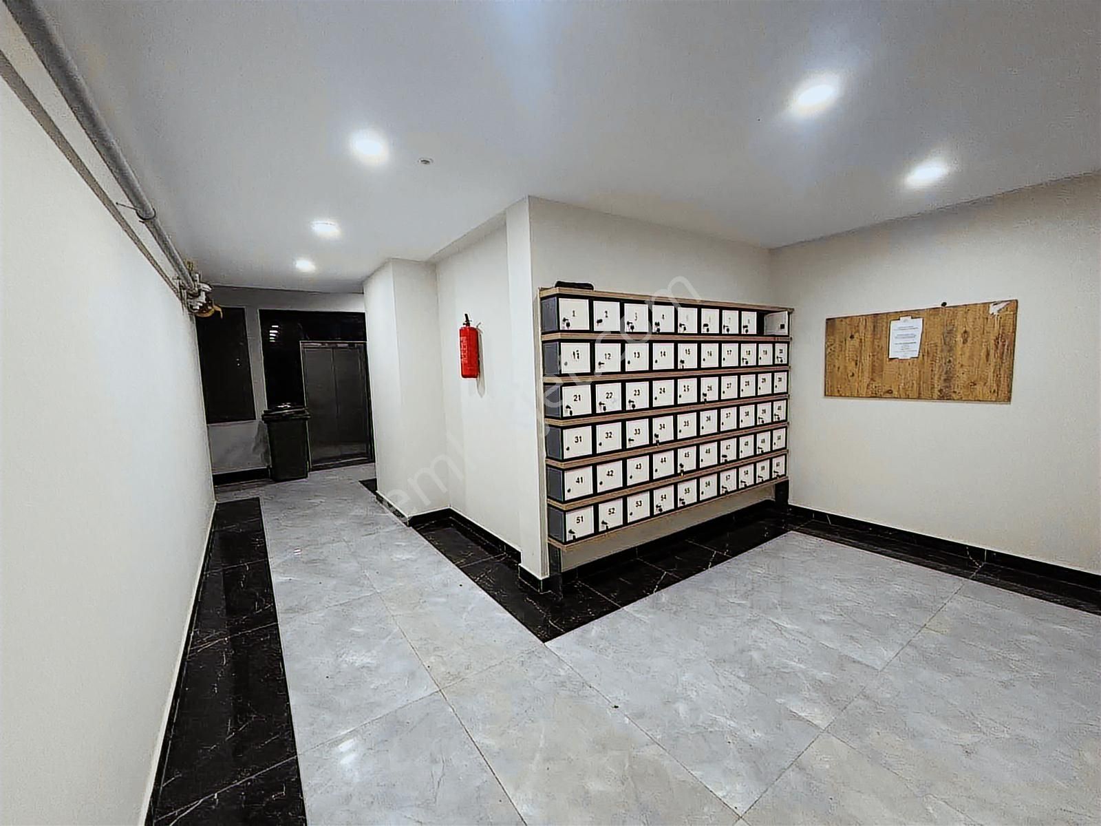 Fa Özbir Gayrimenkulden 7/24 Güvenlikli Site İçi Arakat 1+1 - Görsel 12
