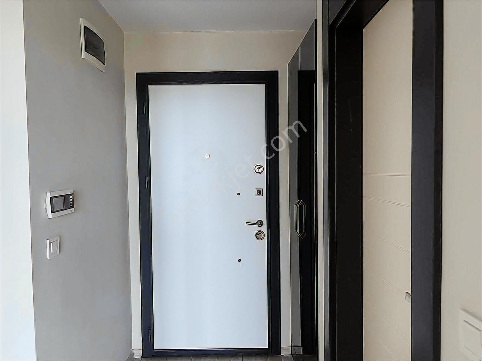 Fa Özbir Gayrimenkulden 7/24 Güvenlikli Site İçi Arakat 1+1 - Görsel 31