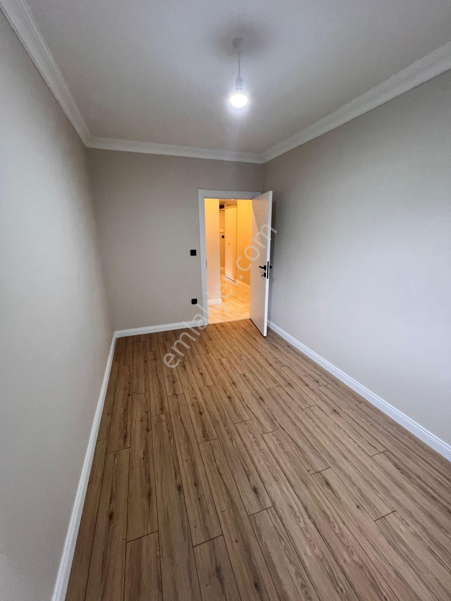 Kaçmaz'dan Aydınevler'de 7/24 Güvenlikli Sitede Lüks Yapılı 3+1 - Görsel 24