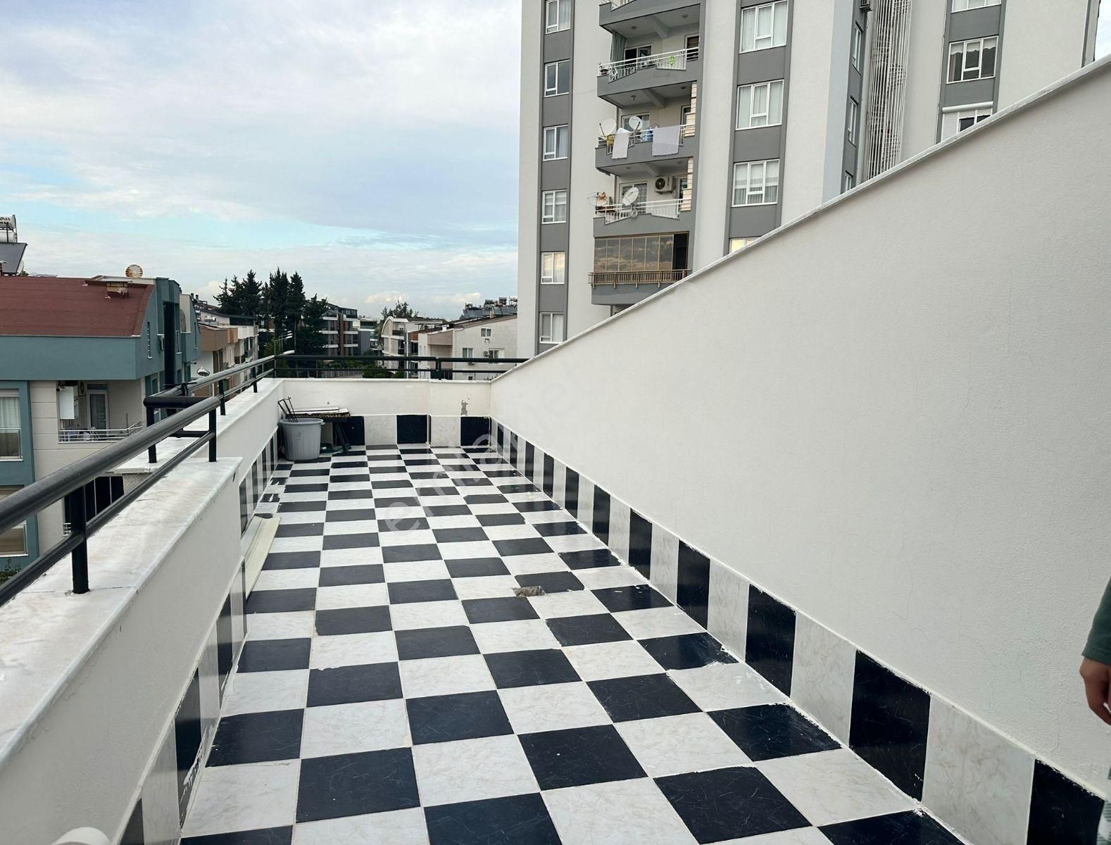 Güzeloba İlkokulu Arkası Mükemmel Konumda Dublex Daire - Görsel 14