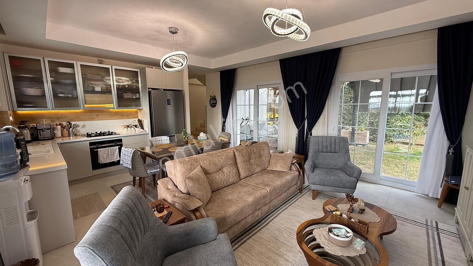 Kuşadası'nda Bahçeli Ve Havuzlu Günlük Olanaklarla İç İçe Villa - Görsel 22