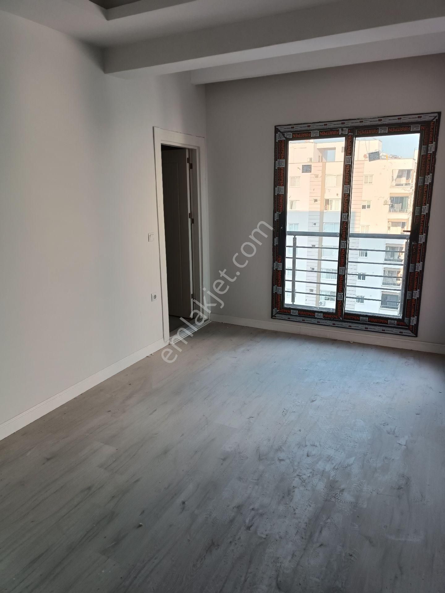 Erdemli Akdeniz Mahallesi'nde Kiralık 2+1 Daire - Görsel 2