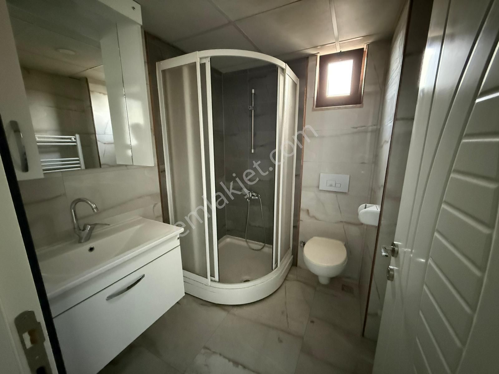 Fesleğen Mahallesi Kıbrıs Şehitleri Altı 3+1 Balkonlu Daire D90 - Görsel 9