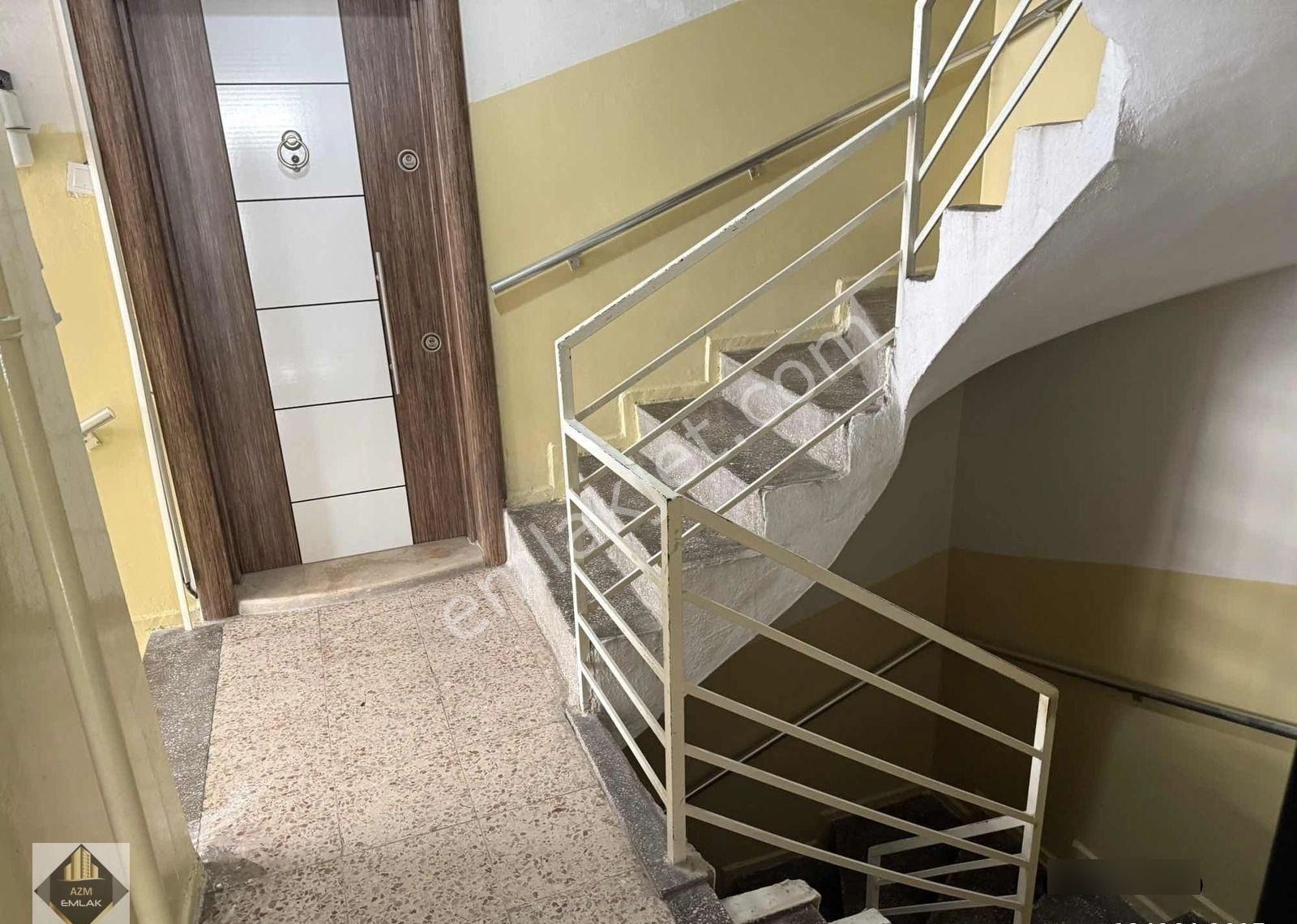 Metro Yakını Otoparklı Y.giriş Full Yapılı Fırsat Daire - Görsel 3