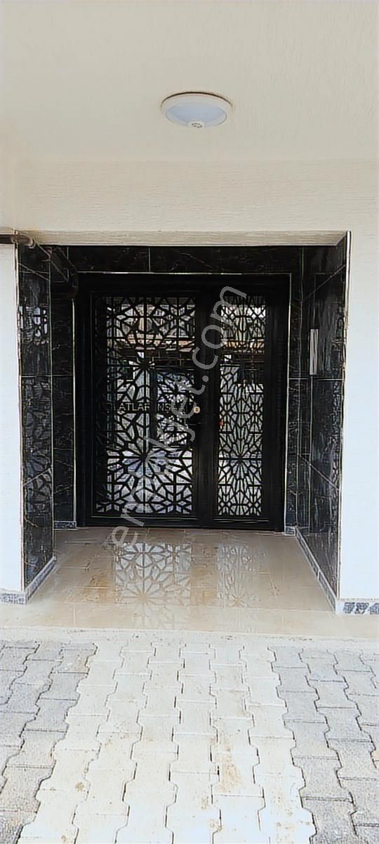 Kariyer'den Kozluca Yolunda Satılık 3+1 Arakat - Görsel 3