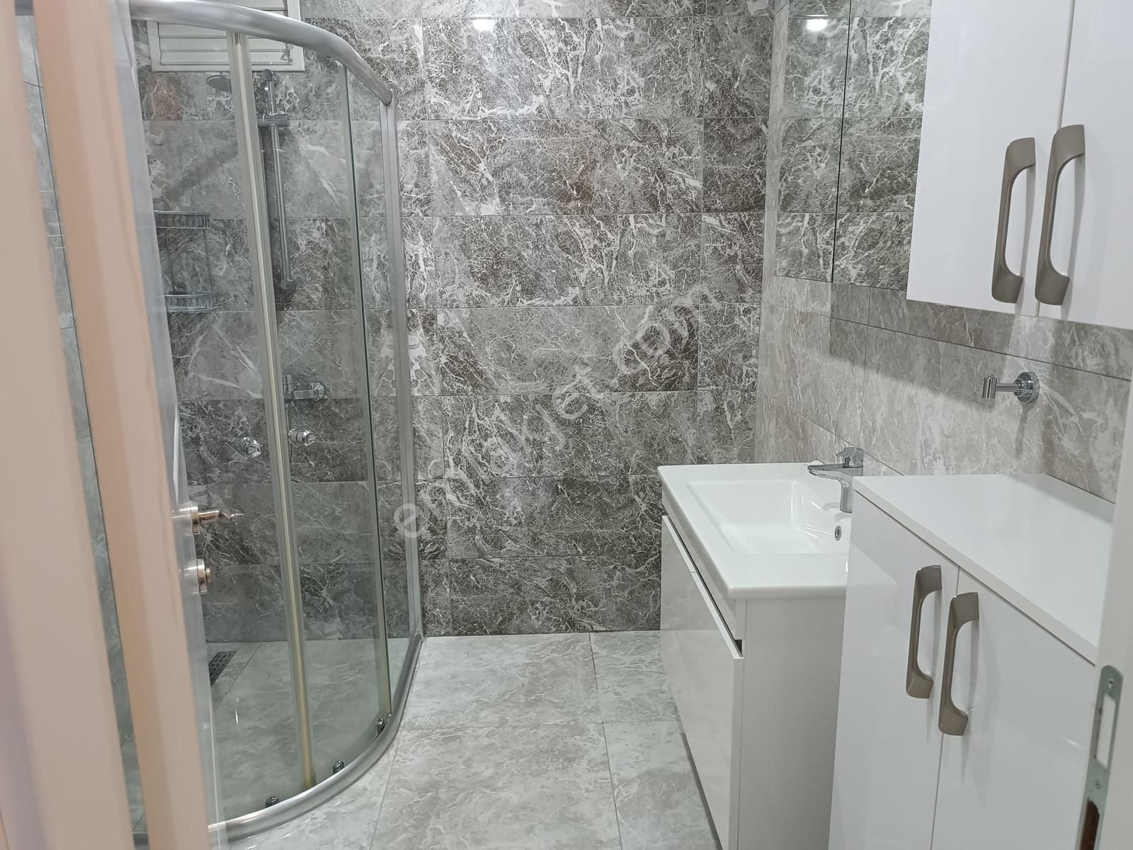 Suadiye'de Marmaraya Yakın 100m² Net 3+1 Balkonlu Daire - Görsel 12