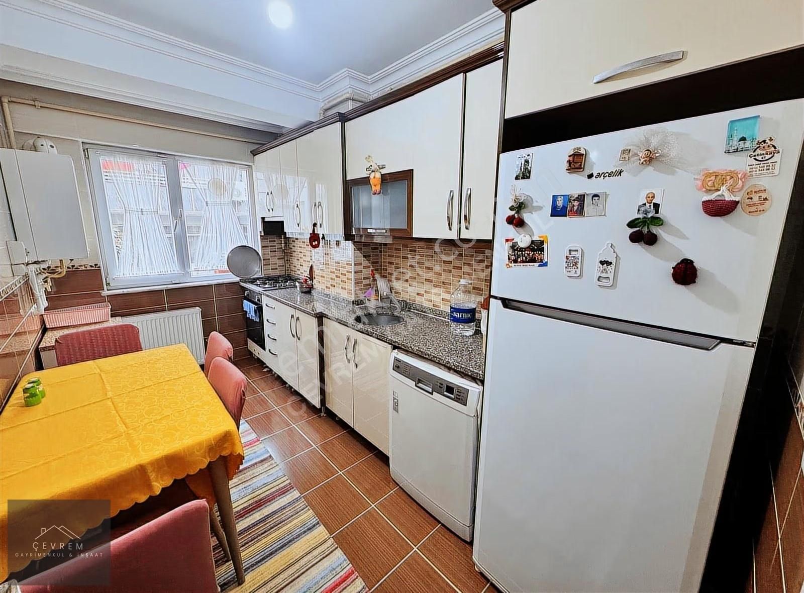 Gültepe'de Metrobüse Yakın Harika Konumda Eşyalı 2+1 85m Ara Kat - Görsel 4