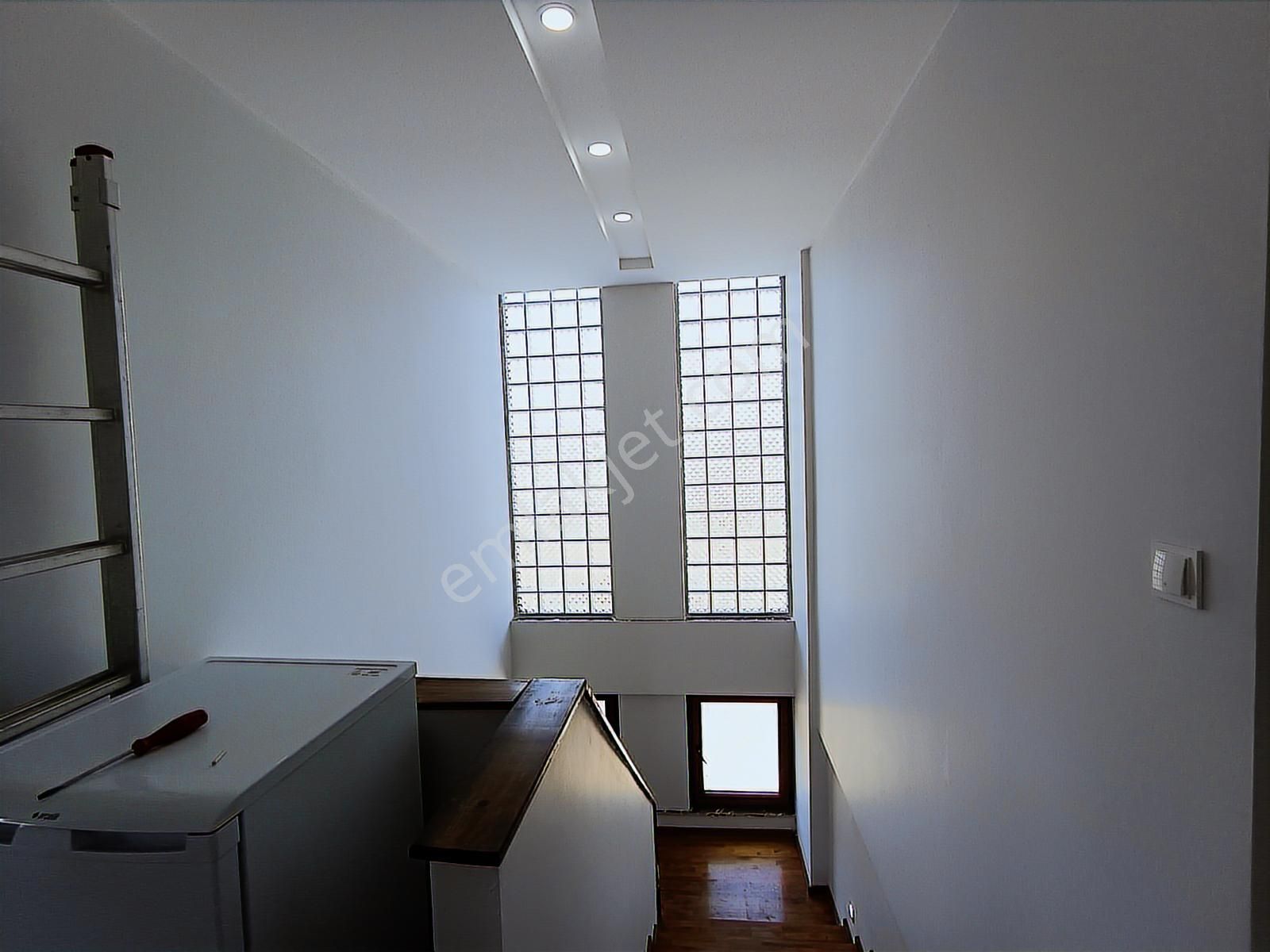 Kuşadası Güzelçamlı'da 180 M2 Müstakil Havuzlu Satılık 4+1 Villa - Görsel 12