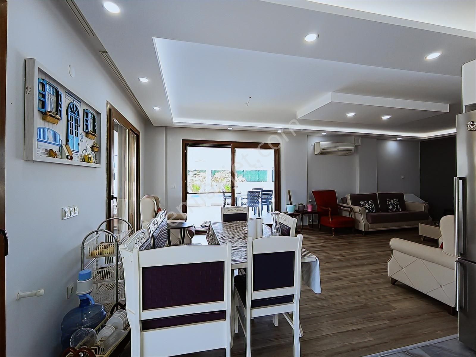 Kuşadası Güzelçamlı'da 180 M2 Müstakil Havuzlu Satılık 4+1 Villa - Görsel 27