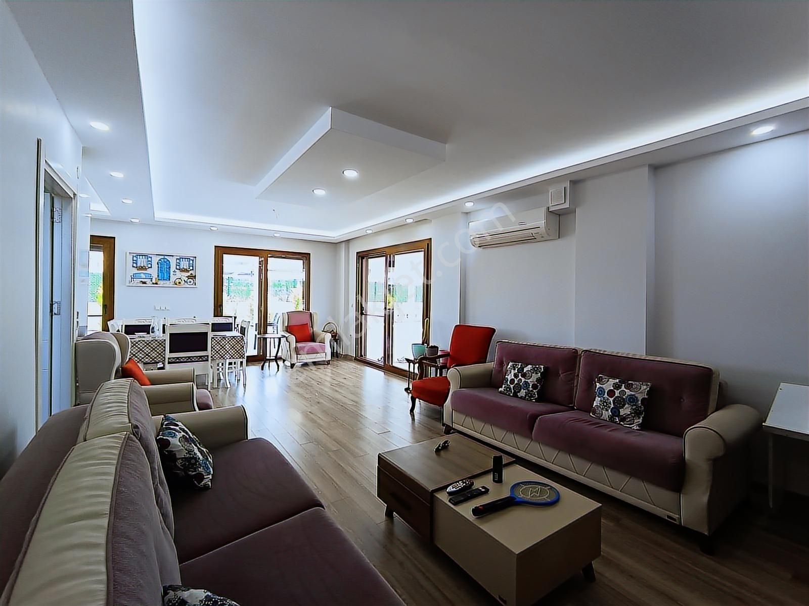 Kuşadası Güzelçamlı'da 180 M2 Müstakil Havuzlu Satılık 4+1 Villa - Görsel 28