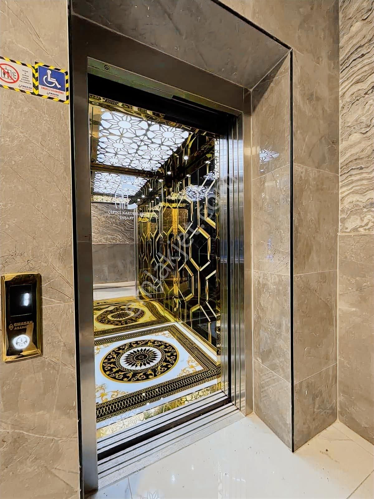 Geniş 1+1, Havuzlu, Lüx Daire, Ful Güney Cephe - Görsel 14