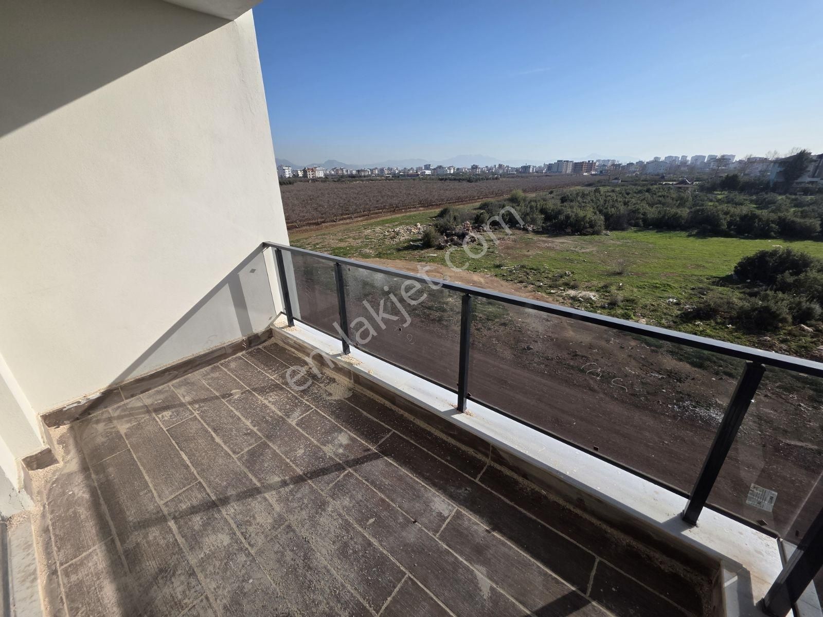 Havuzlu Sitede Ara Katta 1+1 / Etrafı Asla Kapanmaz - Görsel 12