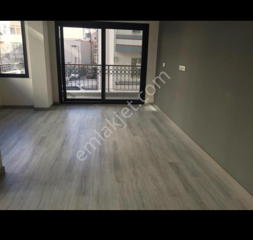 Bergama-maltepe Mahallesinde,kiralık Geniş 3+1 Daire - Görsel 9