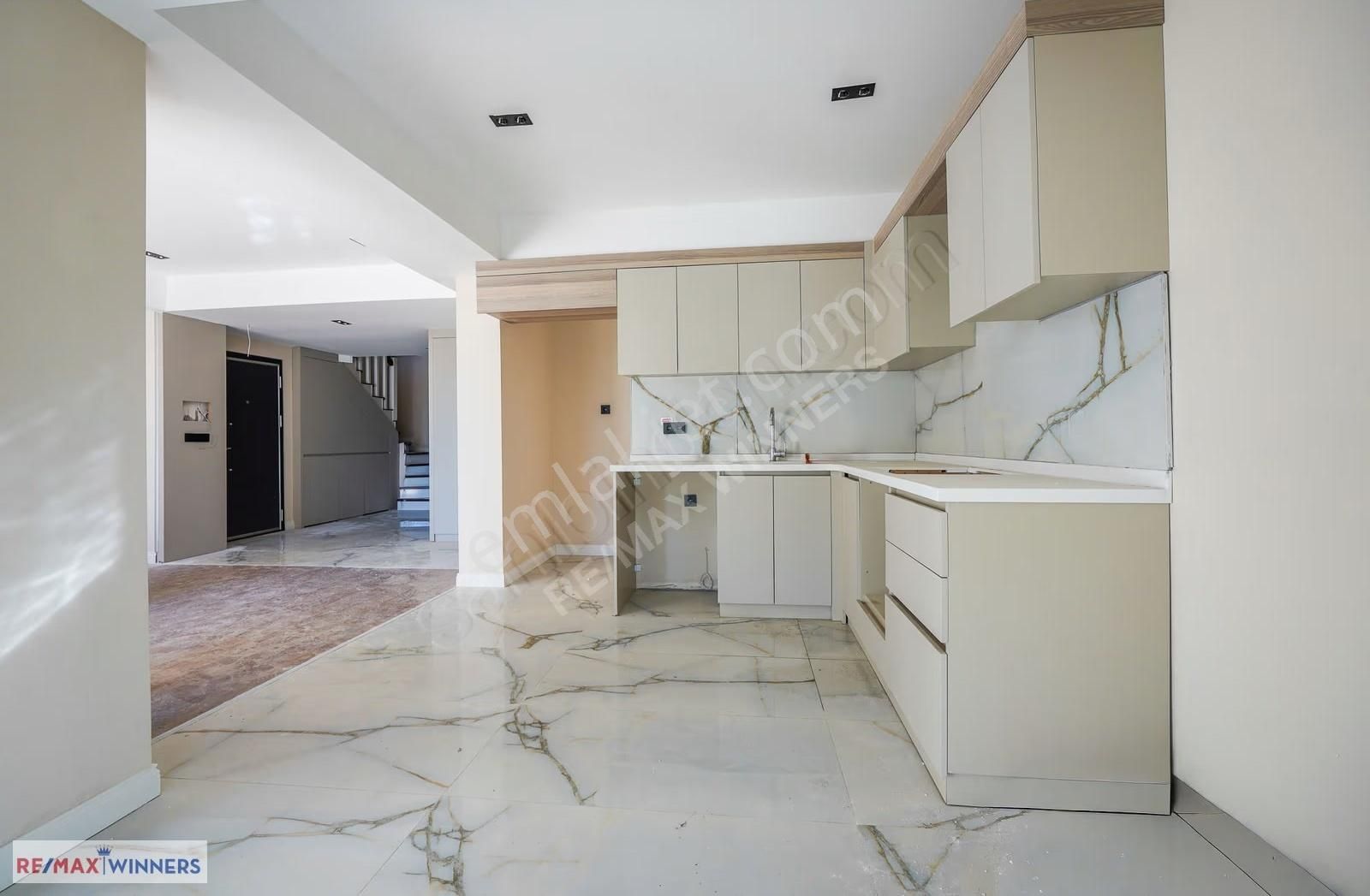 Çankaya Mahallesi Nefes Bahçe'de Kdv Avantajlı 5+2 Bahçe Dublex - Görsel 36