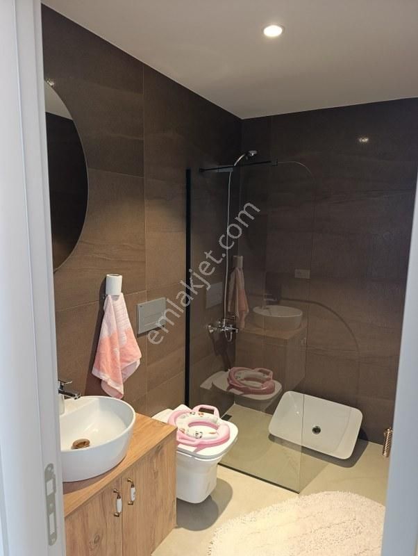 Güzelyurt'ta-özel Tasarım Müstakil Villa- Garajlı-220 M² - Görsel 30