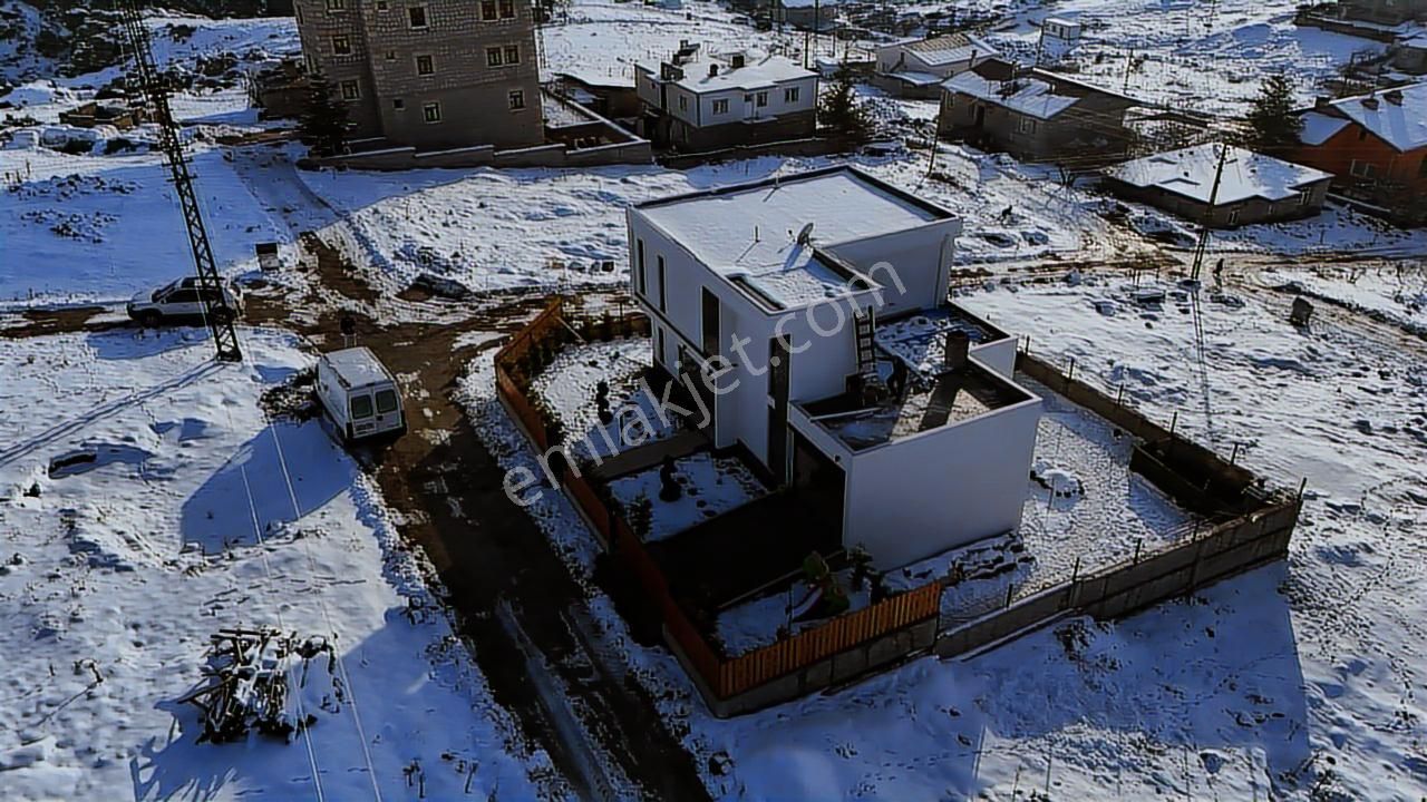 Güzelyurt'ta-özel Tasarım Müstakil Villa- Garajlı-220 M² - Görsel 4