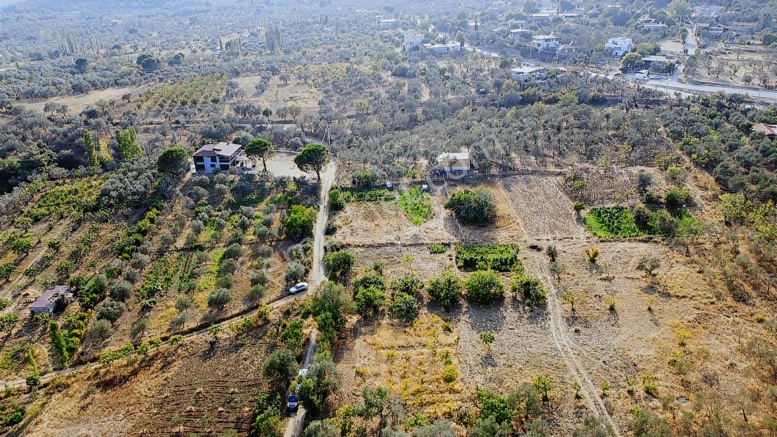 Erim'den Satılık Edremit Hacıaslanlar Köyünde 5865m² Zeytinlik - Görsel 19