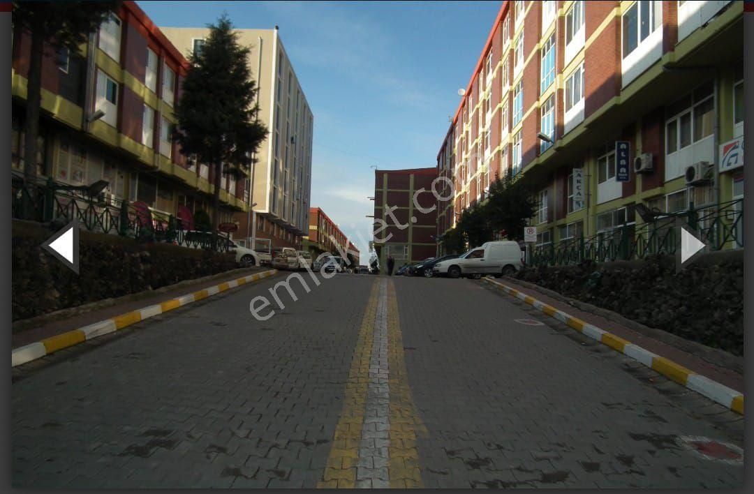 İkitelli Organize Triko Center İşmerkezi 200m2 İki Katlı Yük Asansörü Bitişiği Dükkan - Görsel 2