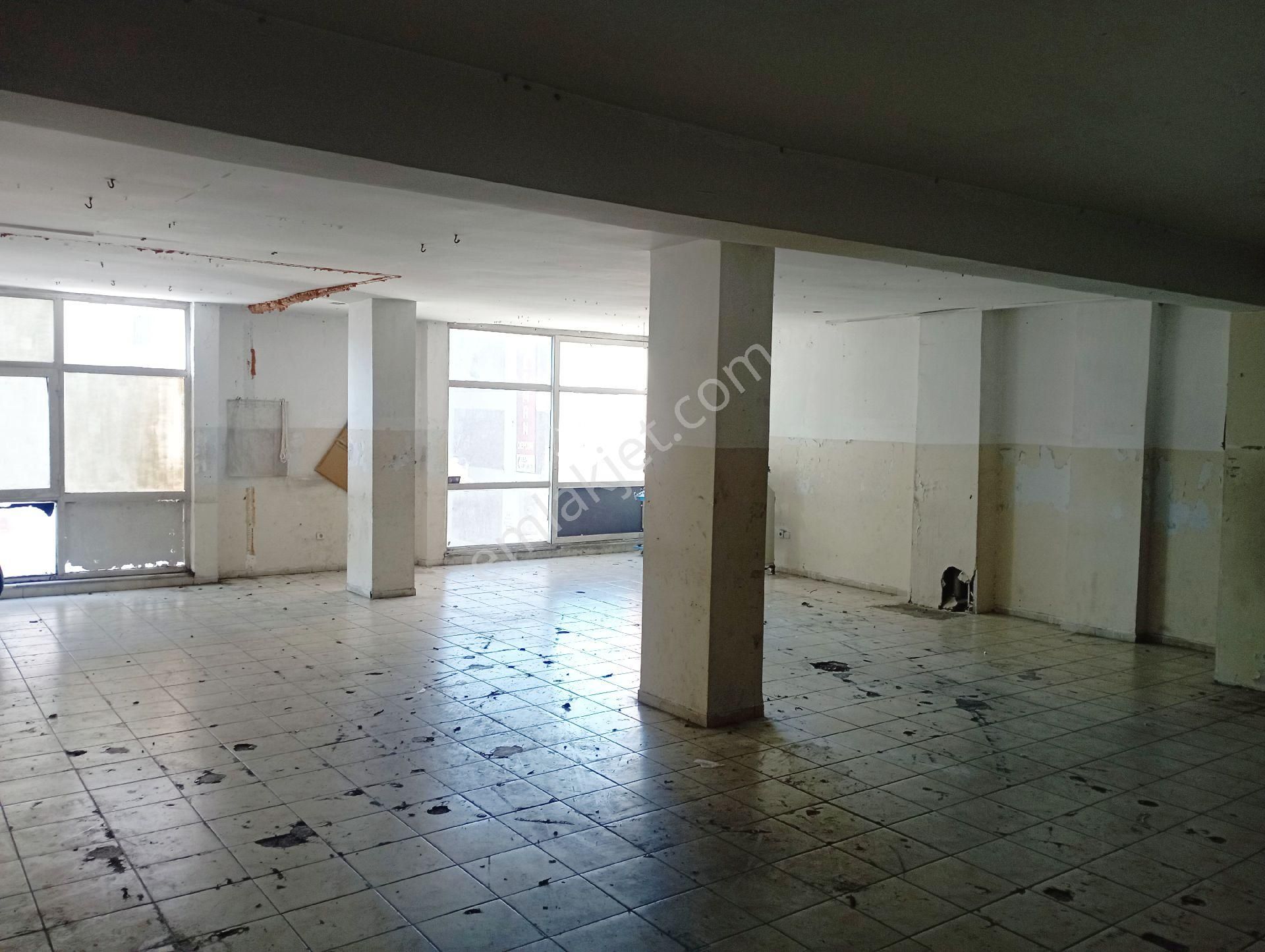 İkitelli Organize Triko Center İşmerkezi 200m2 İki Katlı Yük Asansörü Bitişiği Dükkan - Görsel 7