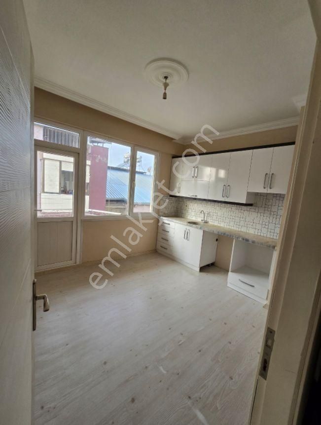 Sahibinden 2+1 Kiralık Daire Ödemiş Atatürk Mah. - Görsel 4