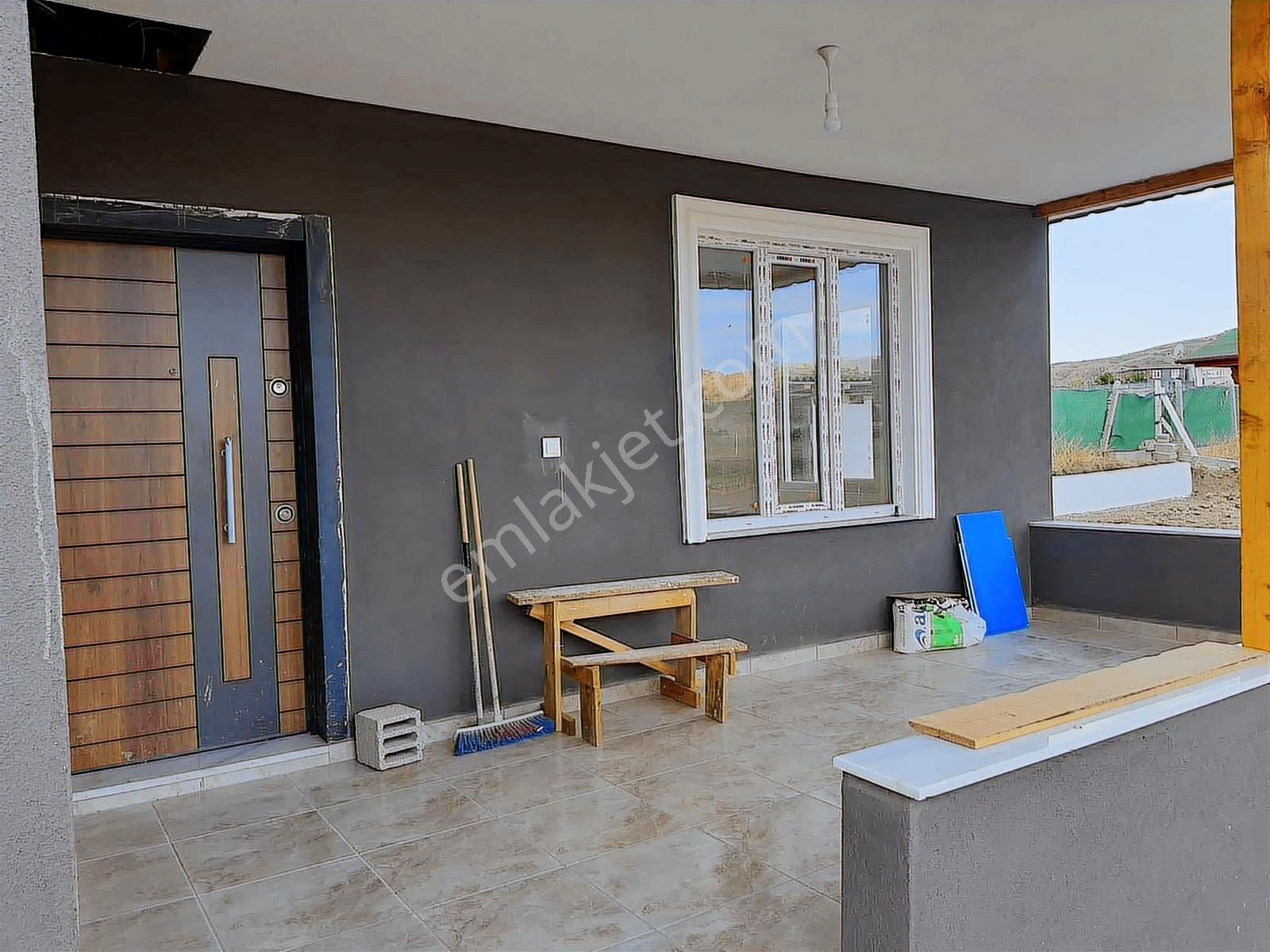 Yaka İnşaat Gayrimenkul'den İçinde 1+1 60 M2 Evli 300m2 Bahçe - Görsel 8