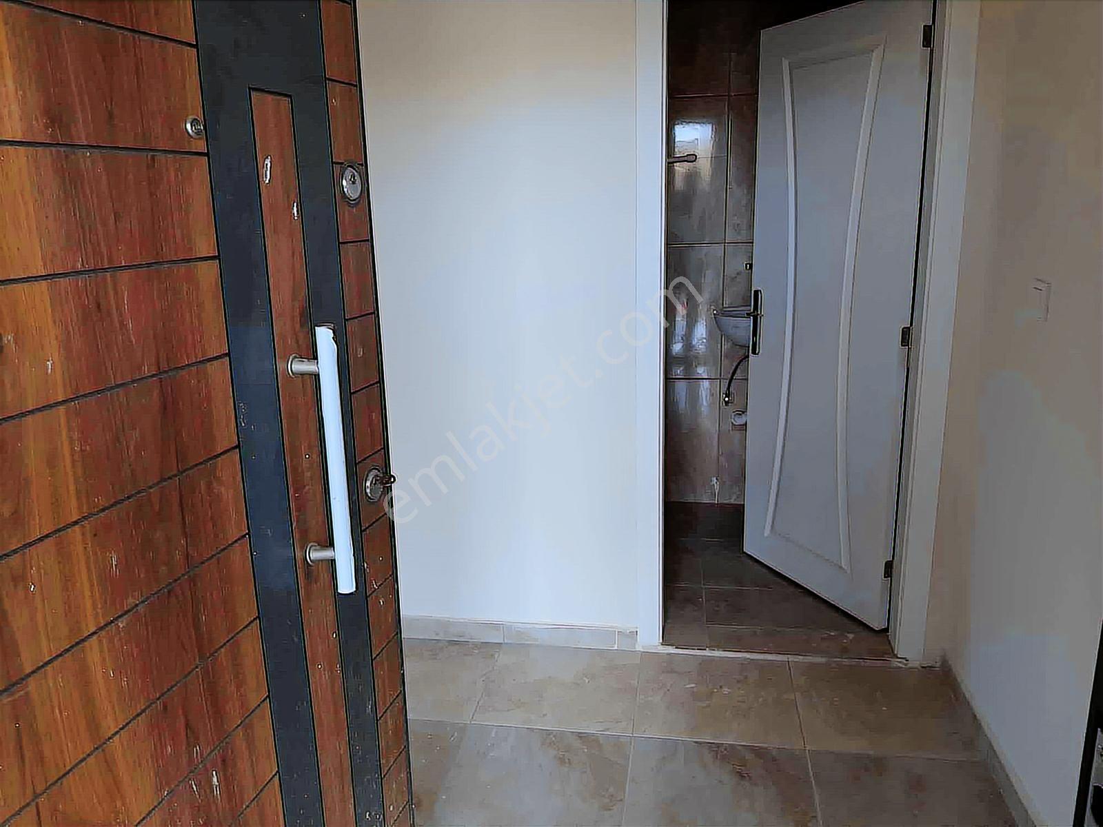 Yaka İnşaat Gayrimenkul'den İçinde 1+1 60 M2 Evli 300m2 Bahçe - Görsel 11