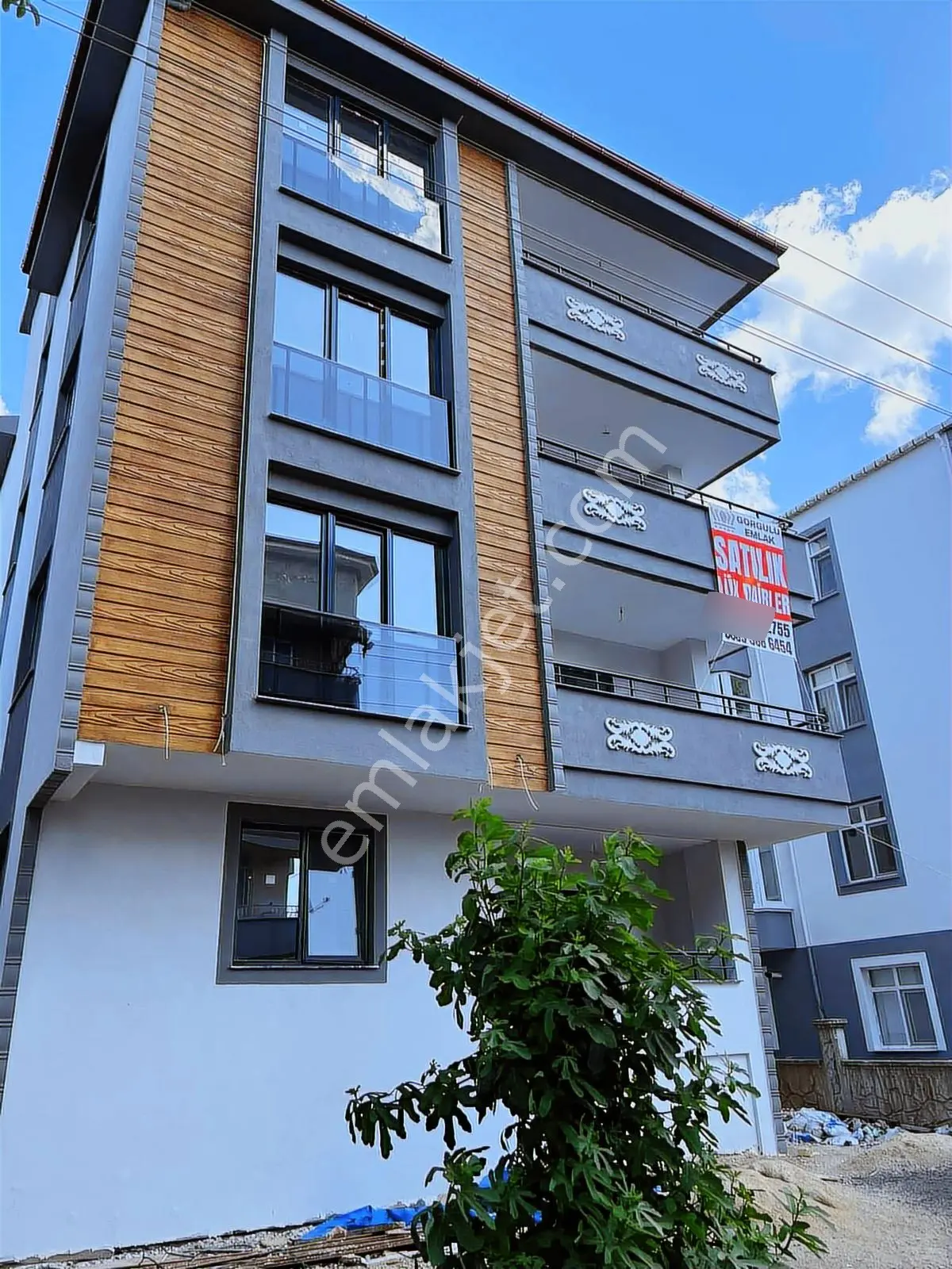 Görgülü Emlaktan Satılık Lüks Son 1 Daire - Görsel 2