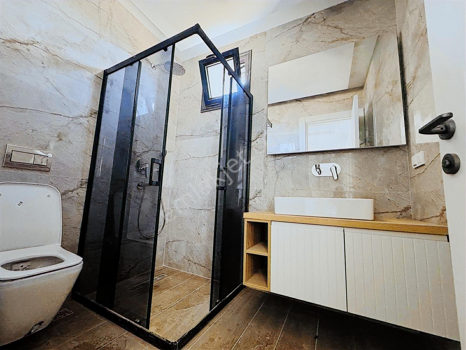 Kuşadası Davutlar'da Müstakil Havuzlu Satılık 3+1 Lüks Villa - Görsel 35