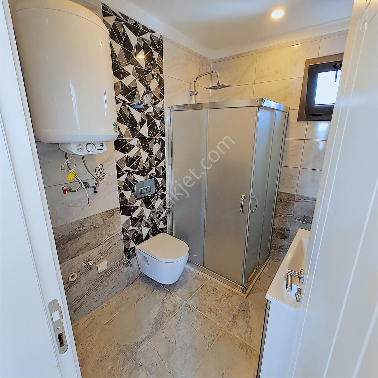 Akyarlar'da Satılık Fırsat Daire - Görsel 15