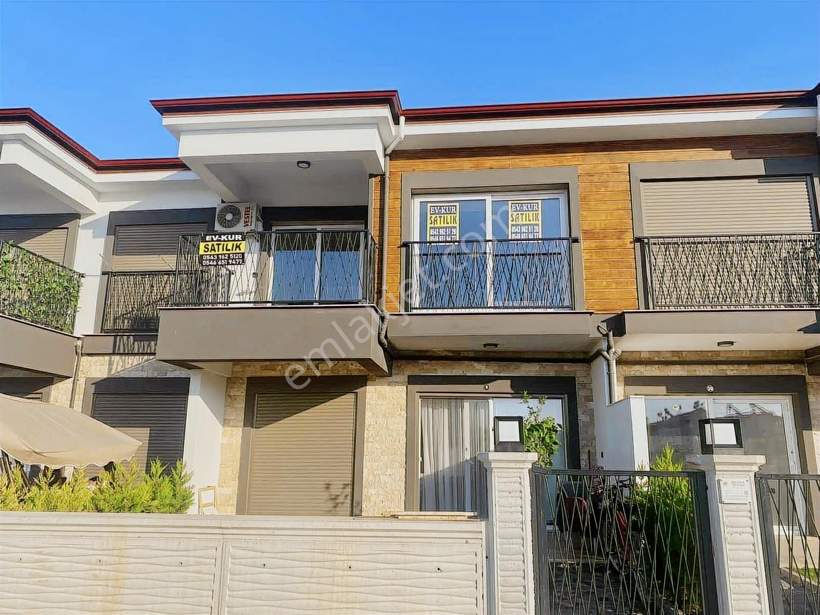 Güzelçamlı'da Denize 750 Mt Full Eşyalı Havuzlu 1+1 Daire