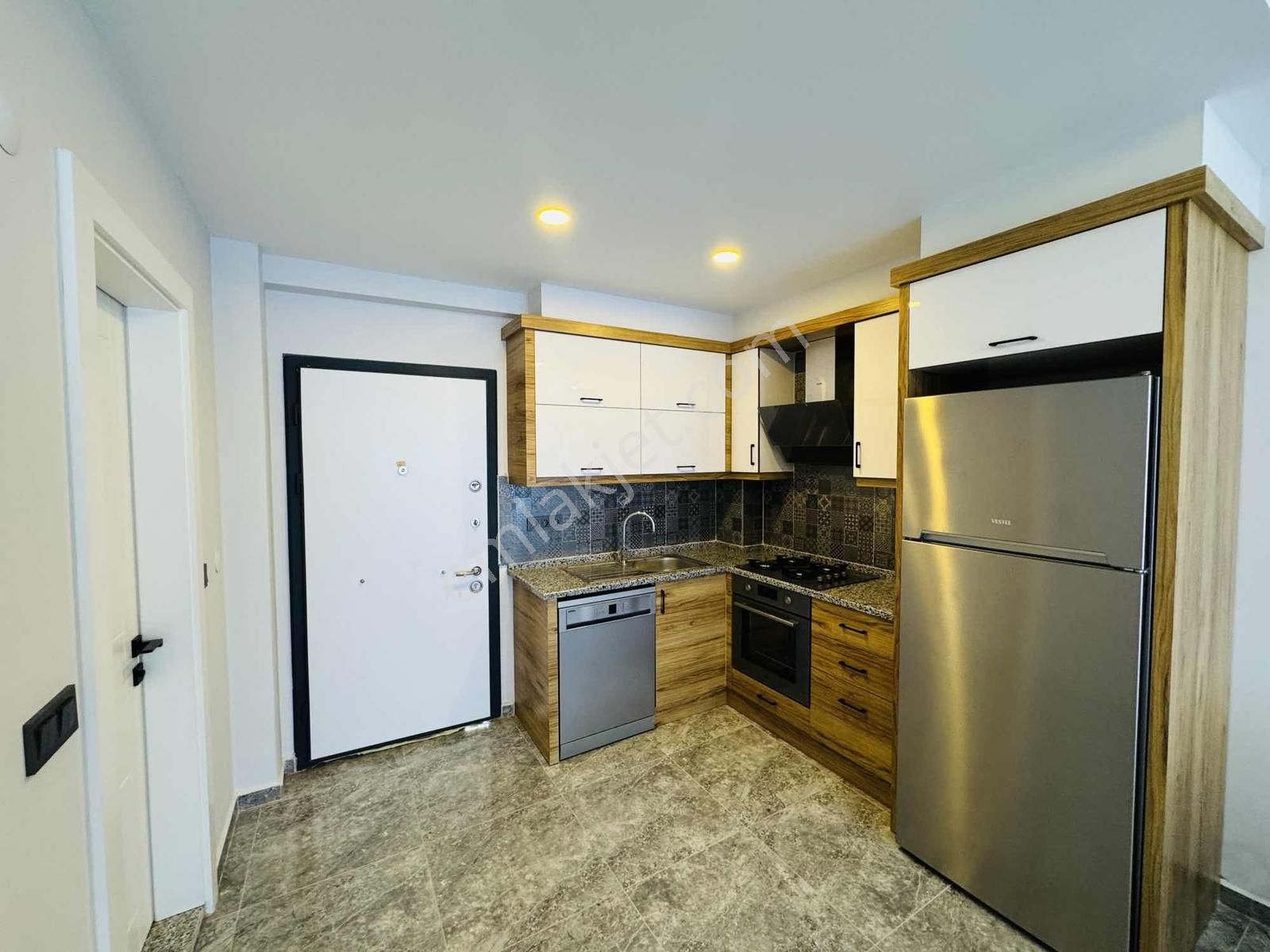 Güzelçamlı'da Denize 750 Mt Full Eşyalı Havuzlu 1+1 Daire - Görsel 29