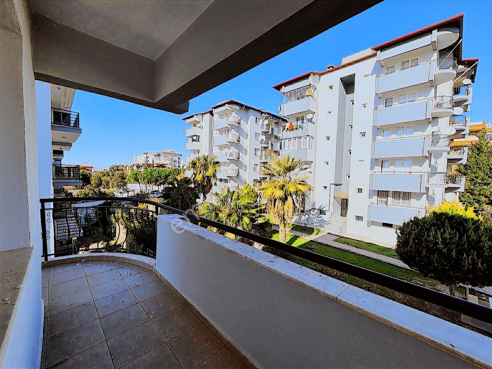 Deniz Manzaralı Kuşadası İlköğretim Okuluna Yakın Konumda 3+1 - Görsel 10