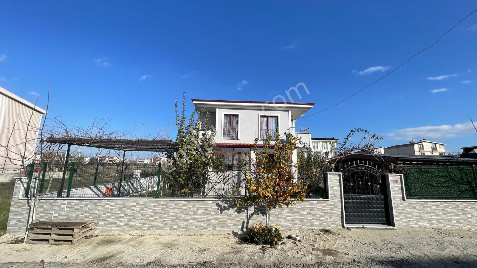 Acil Satılık Yeniçiftlikte 315 M2 Arsa İçerisinde İskanlı Müstakil Villa Yazlık - Görsel 28