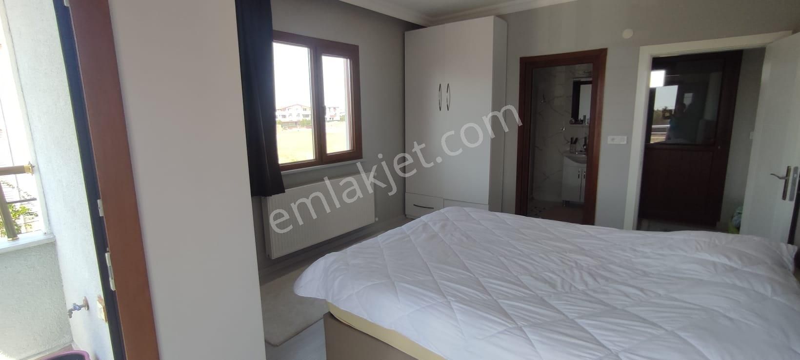 Acil Satılık Yeniçiftlikte 315 M2 Arsa İçerisinde İskanlı Müstakil Villa Yazlık - Görsel 15