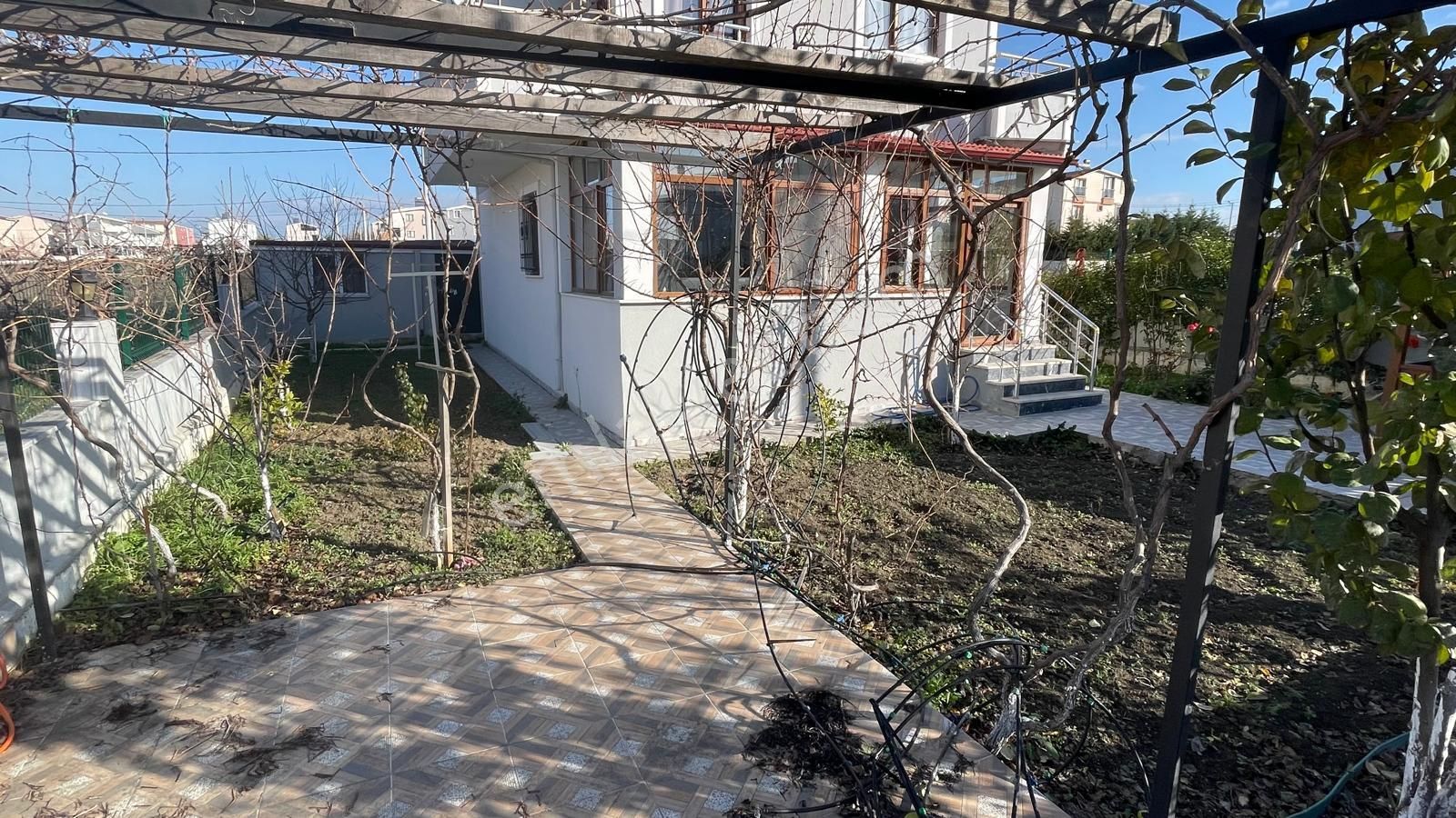 Acil Satılık Yeniçiftlikte 315 M2 Arsa İçerisinde İskanlı Müstakil Villa Yazlık - Görsel 24