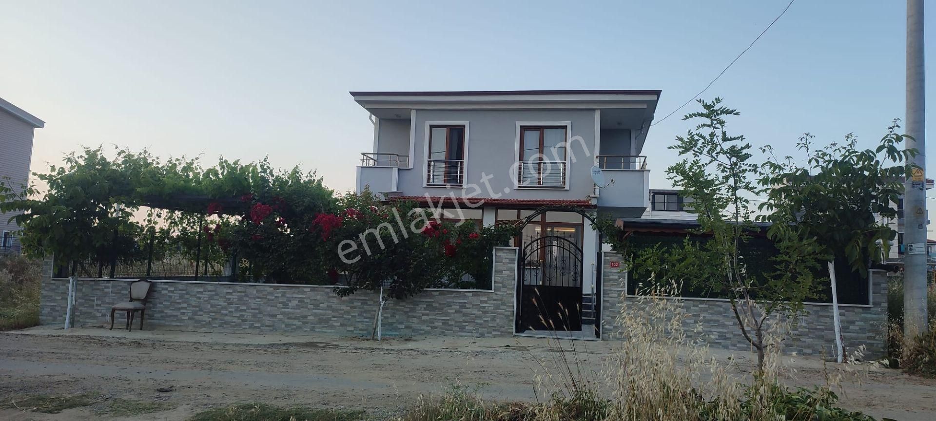 Acil Satılık Yeniçiftlikte 315 M2 Arsa İçerisinde İskanlı Müstakil Villa Yazlık - Görsel 2