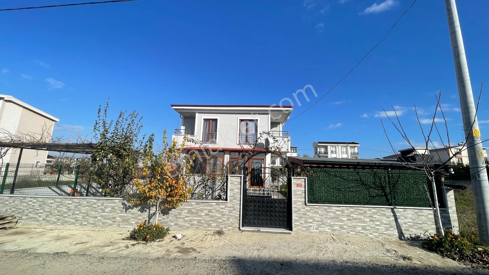 Acil Satılık Yeniçiftlikte 315 M2 Arsa İçerisinde İskanlı Müstakil Villa Yazlık - Görsel 26