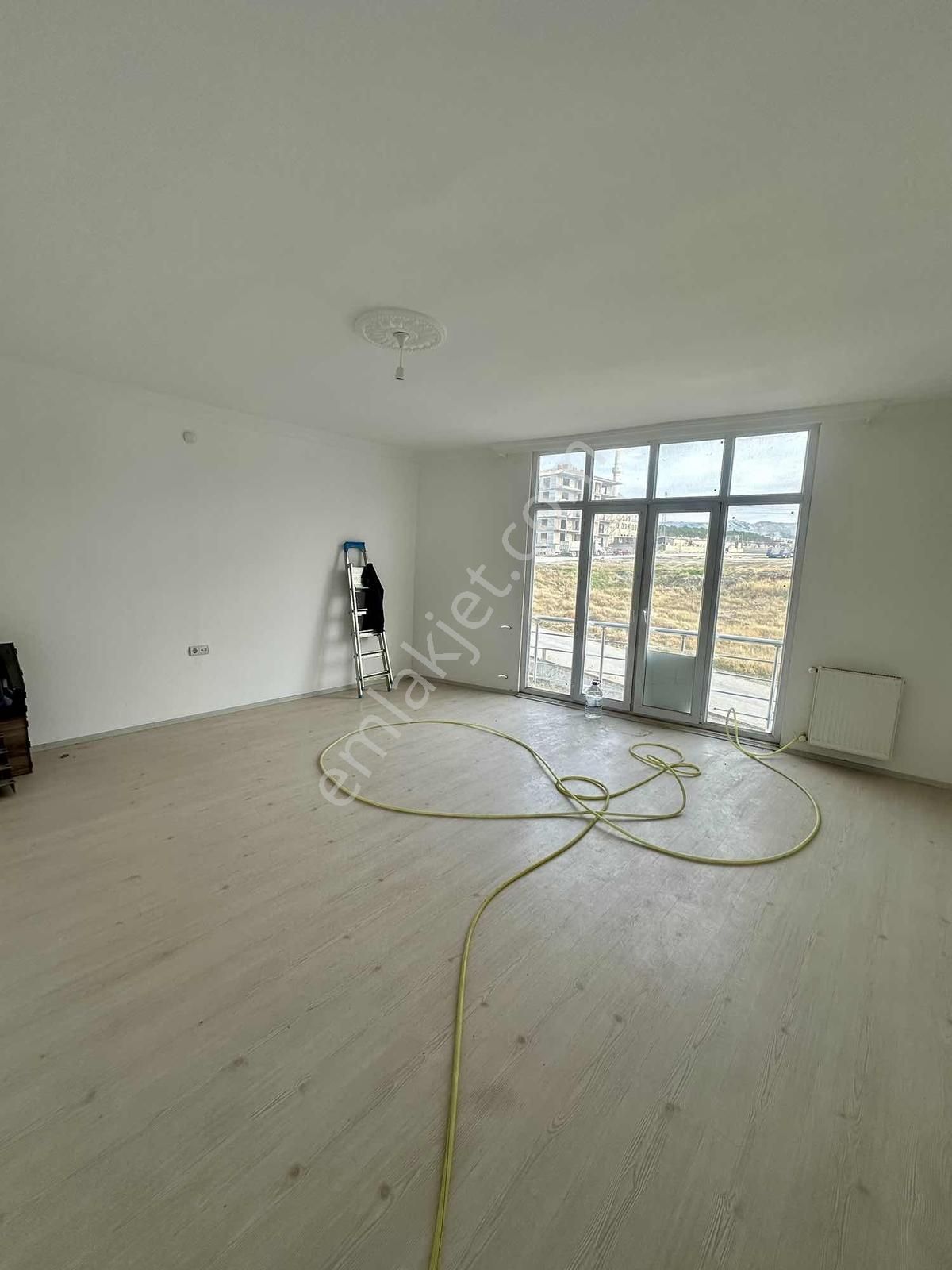 Akaylar'dan Adliye Karşısı Satılık Ofis / Büro - Görsel 3