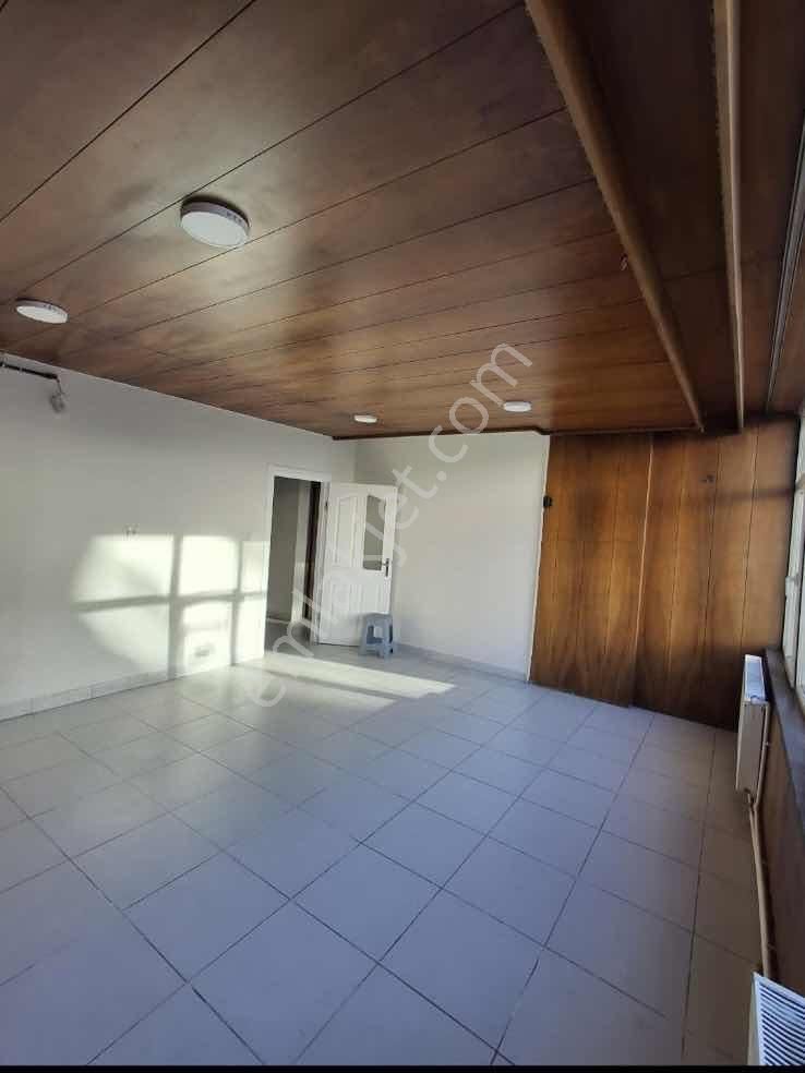 Akaylardan Kiralık Köprübaşı Cadde Üzeri 2+1 Geniş Ofis Büro - Görsel 13