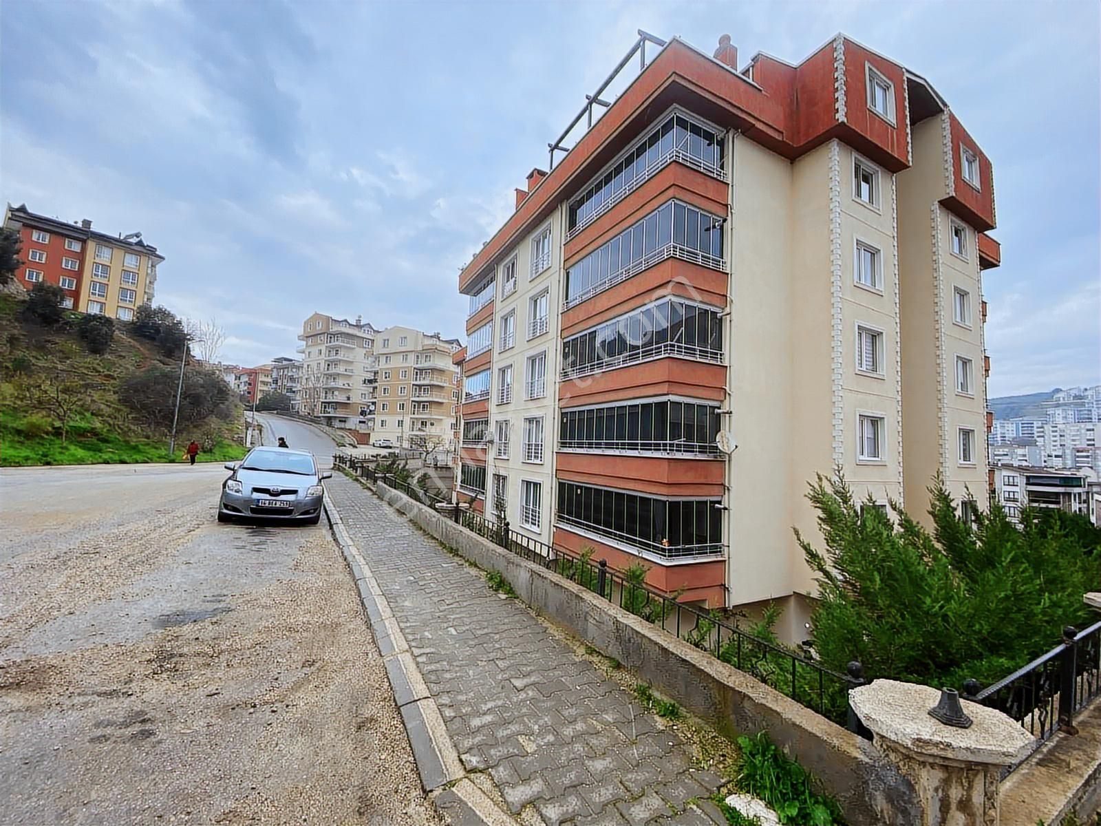 Mudanya Eğitim Mahallesin'de Kapital'den 2+1 Satılık Daire